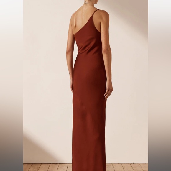 Shona Joy Luxe Asymmetrical Gathered Maxi Dress Sangria Size- US 6 - Picture 3 of 8